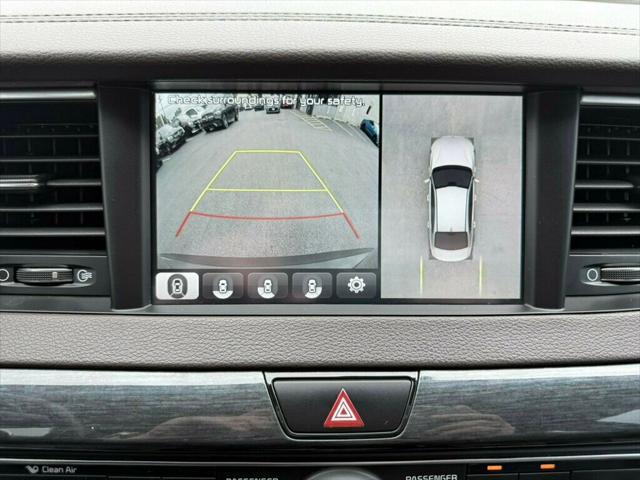 Photo of 2017 Granite Brown Kia Cadenza