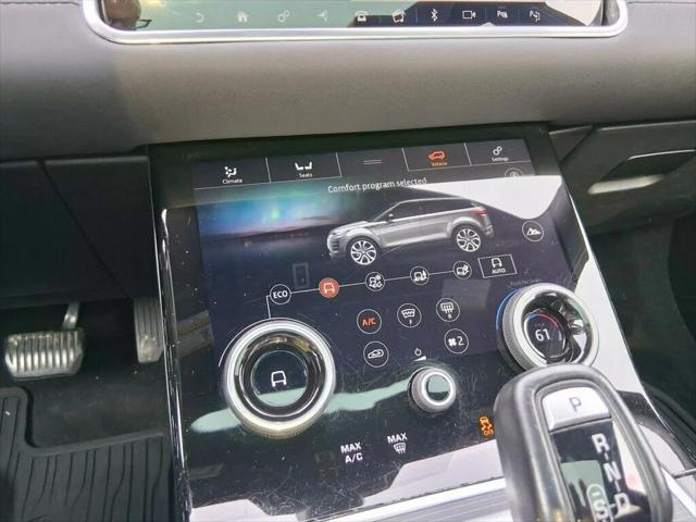 Photo of 2020 Silicon Silver Premium Metallic Land Rover Range Rover Evoque