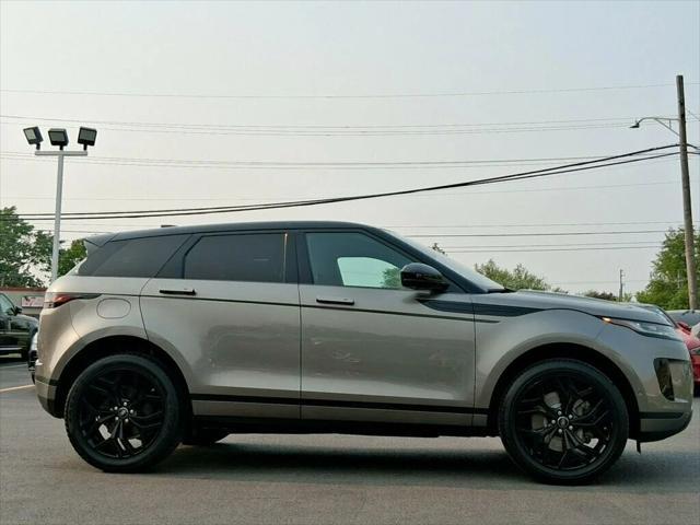 Photo of 2020 Silicon Silver Premium Metallic Land Rover Range Rover Evoque