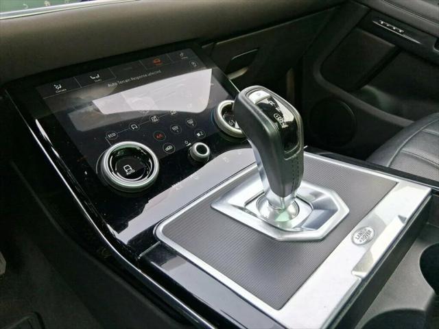 Photo of 2020 Silicon Silver Premium Metallic Land Rover Range Rover Evoque