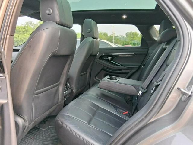 Photo of 2020 Silicon Silver Premium Metallic Land Rover Range Rover Evoque