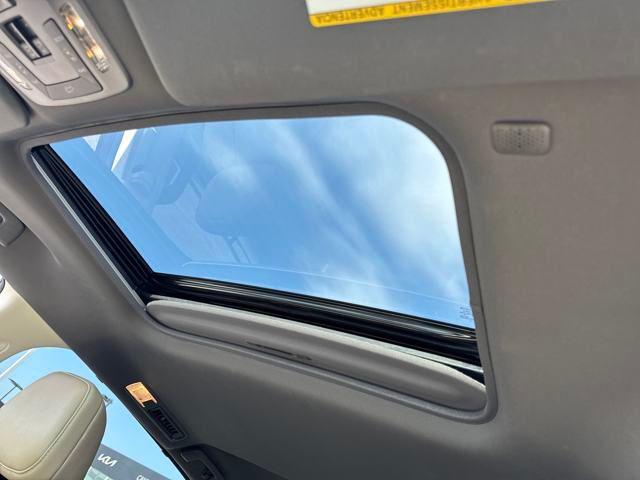Photo of 2024 Sunset Bronze Toyota Sienna