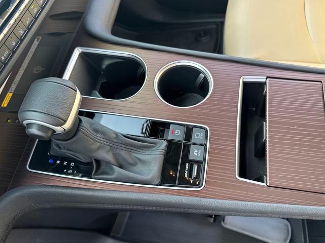 Photo of 2024 Sunset Bronze Toyota Sienna