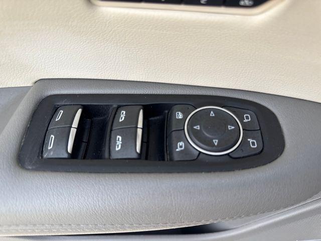 Photo of 2018 Stellar Black Metallic Cadillac XT5