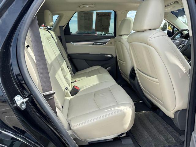Photo of 2018 Stellar Black Metallic Cadillac XT5