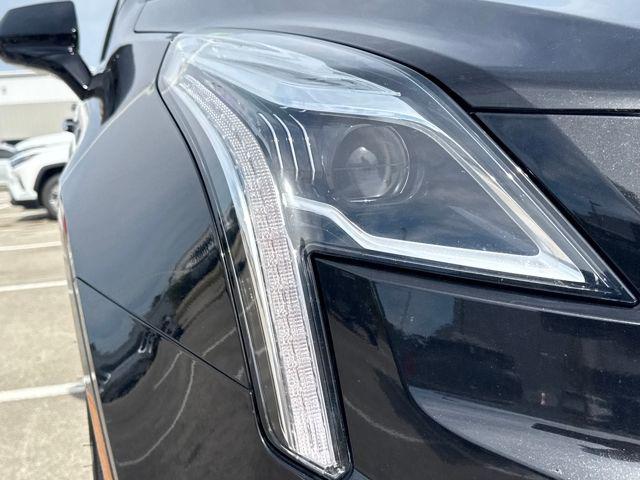 Photo of 2018 Stellar Black Metallic Cadillac XT5