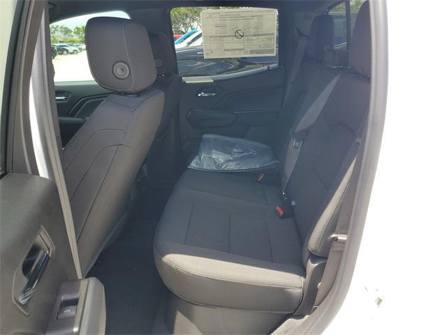 Photo of 2025 Summit White Chevrolet Colorado