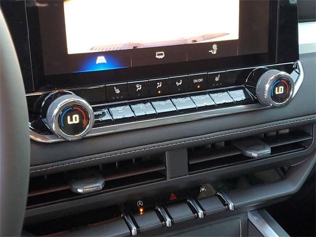Photo of 2025 Radiant Red Tintcoat Chevrolet Colorado