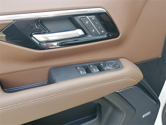 Photo of 2025 Iridescent Pearl Tricoat Chevrolet Tahoe
