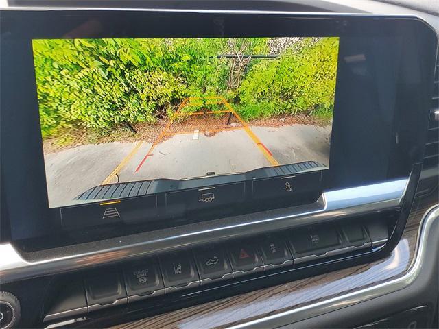 Photo of 2025 Summit White Chevrolet Silverado 3500