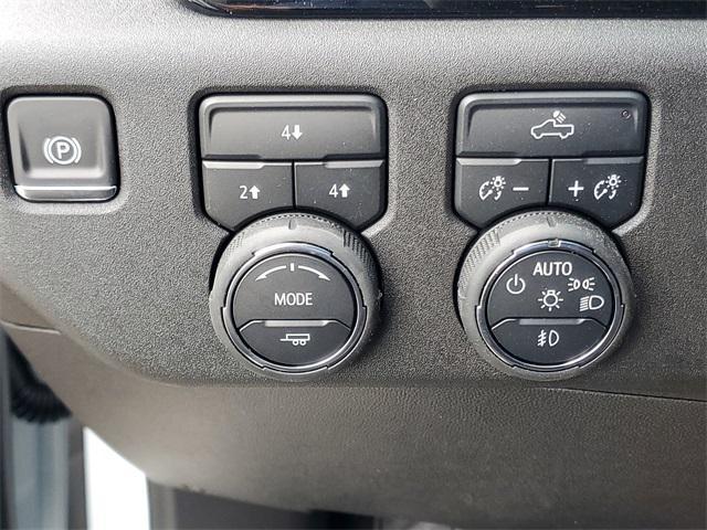 Photo of 2025 Summit White Chevrolet Silverado 3500