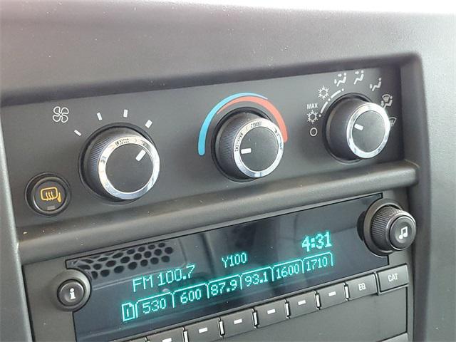 Photo of 2025 Summit White GMC Savana 2500