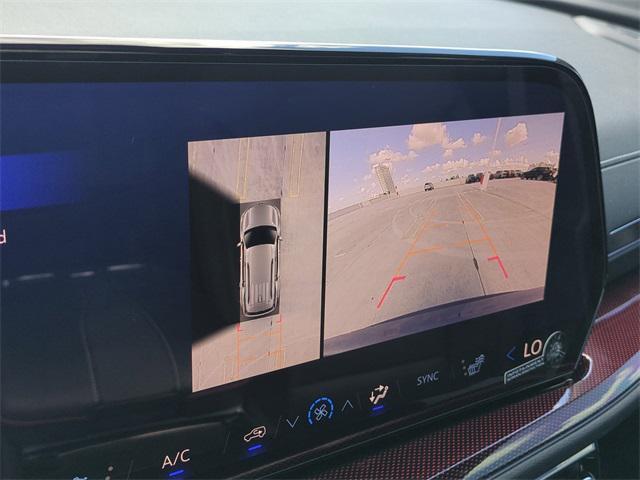 Photo of 2025 Lakeshore Blue Metallic Chevrolet Traverse
