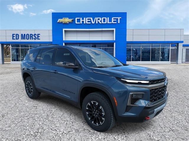 Photo of 2025 Lakeshore Blue Metallic Chevrolet Traverse