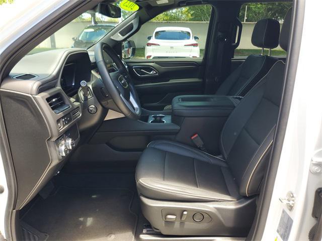 Photo of 2023 Summit White GMC Yukon