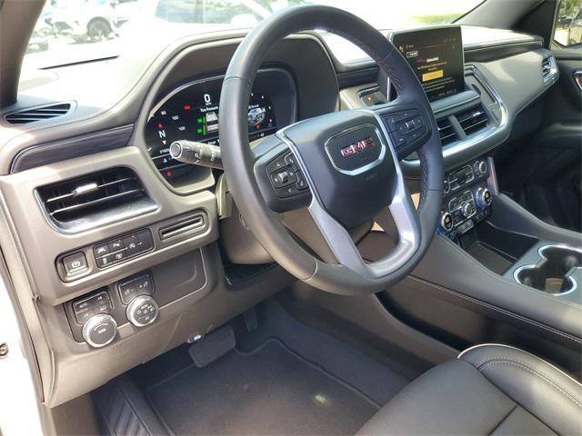 Photo of 2023 Summit White GMC Yukon