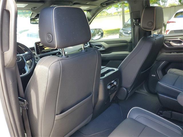 Photo of 2023 Summit White GMC Yukon