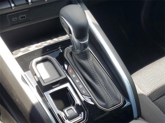 Photo of 2025 Radiant Red Tintcoat Chevrolet Colorado