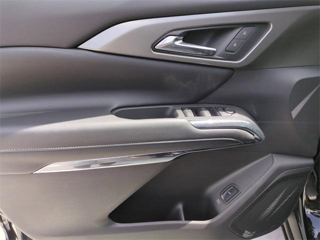 Photo of 2025 Mosaic Black Metallic Chevrolet Traverse