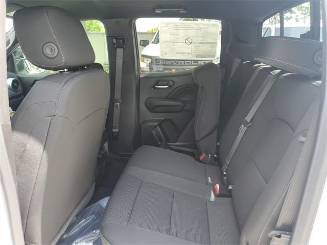 Photo of 2025 Summit White Chevrolet Colorado