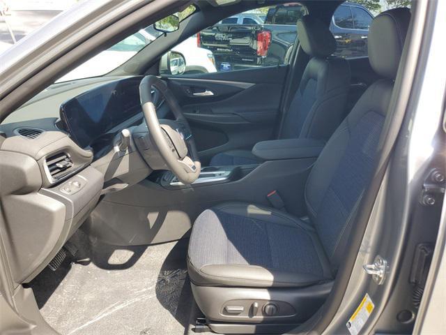 Photo of 2025 Moonstone Gray Metallic Buick Envista