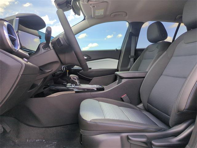 Photo of 2025 Mosaic Black Metallic Chevrolet Trax