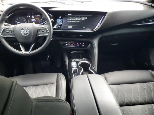 Photo of 2023 White Frost Tricoat Buick Envision