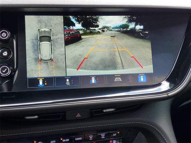 Photo of 2023 White Frost Tricoat Buick Envision