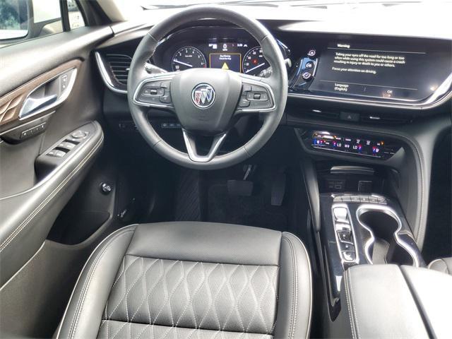 Photo of 2023 White Frost Tricoat Buick Envision