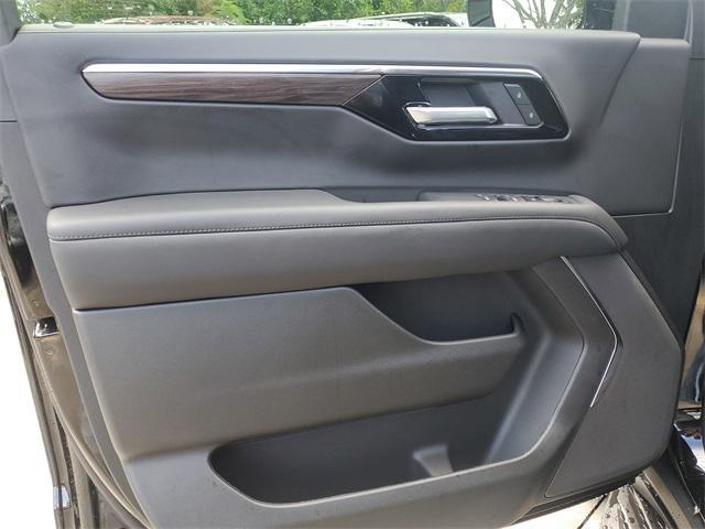 Photo of 2025 Black Chevrolet Tahoe