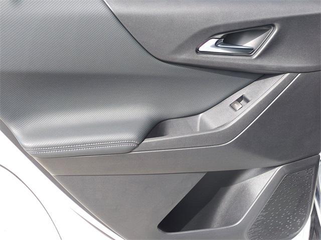 Photo of 2026 Summit White Chevrolet Equinox