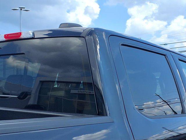 Photo of 2022 Black Metallic Ford F-150