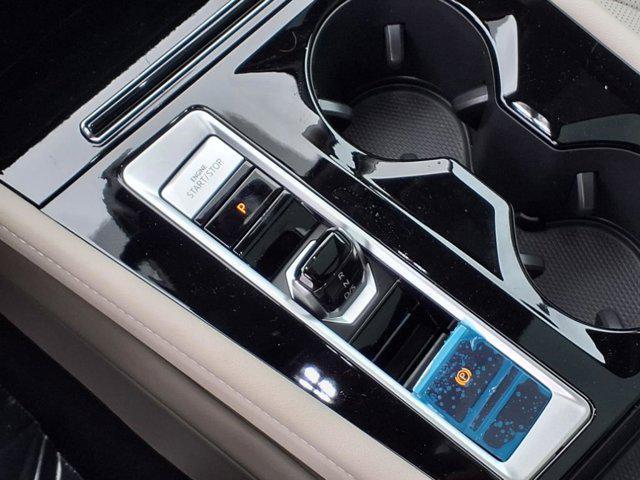 Photo of 2025 Deep Black Pearl Volkswagen Atlas