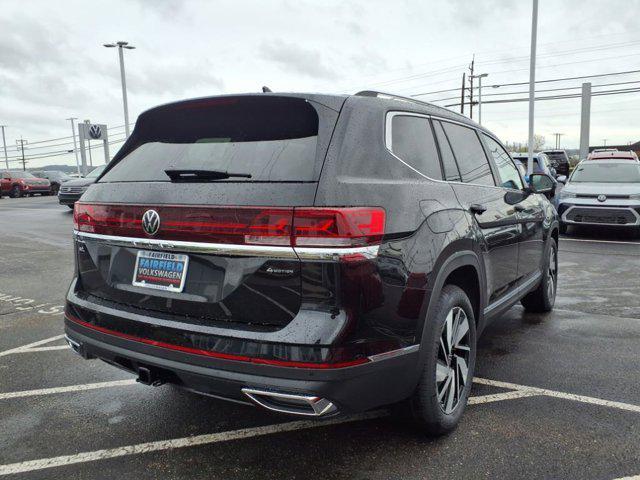 Photo of 2025 Deep Black Pearl Volkswagen Atlas