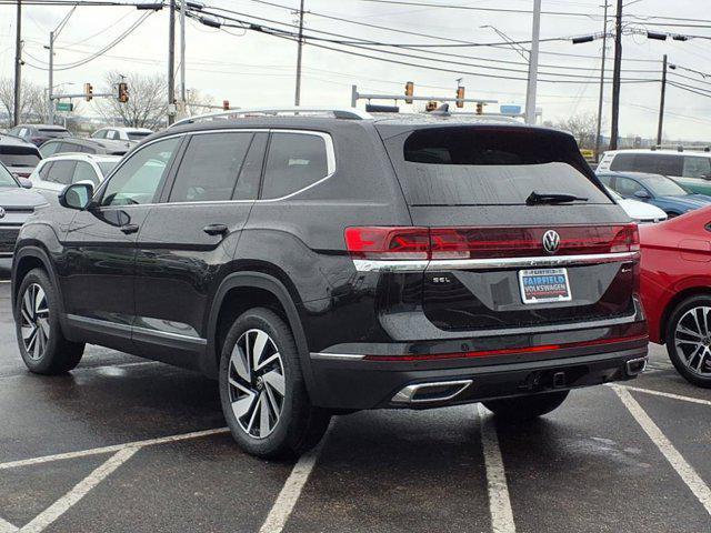Photo of 2025 Deep Black Pearl Volkswagen Atlas