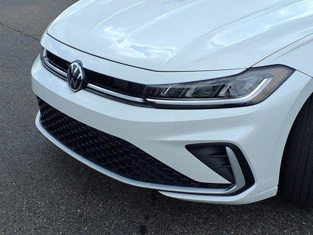 Photo of 2025 Opal White Volkswagen Jetta