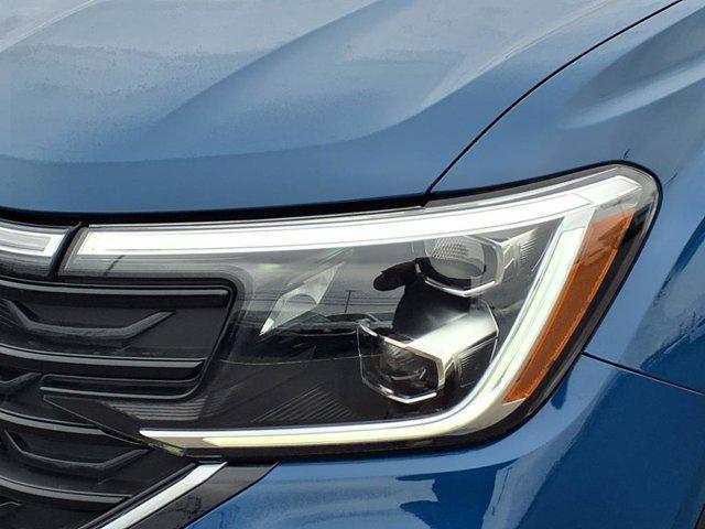 Photo of 2025 BLUE METALLIC Volkswagen Atlas Cross Sport