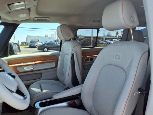 Photo of 2025 Deep Black Pearl Volkswagen ID. Buzz