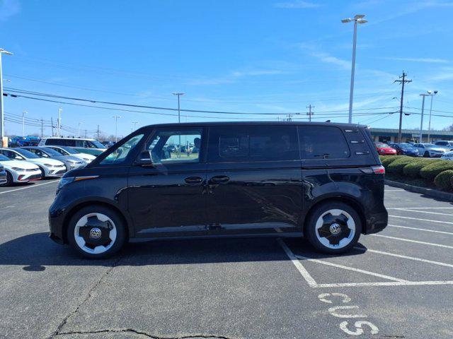 Photo of 2025 Deep Black Pearl Volkswagen ID. Buzz