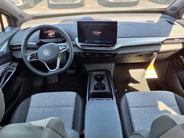 Photo of 2025 Silver Mist Metallic Volkswagen ID.4