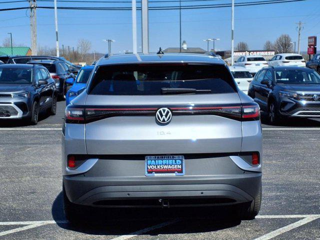 Photo of 2025 Silver Mist Metallic Volkswagen ID.4