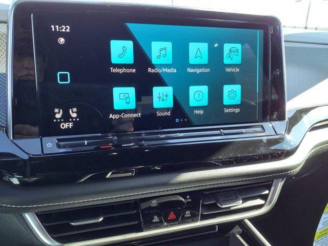 Photo of 2025 AURORA RED META Volkswagen Atlas Cross Sport