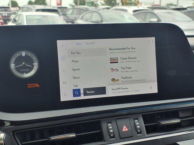 Photo of 2023 Sunlit Green Lexus ES 350