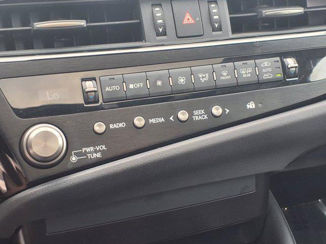 Photo of 2023 Sunlit Green Lexus ES 350