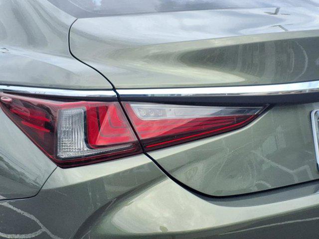 Photo of 2023 Sunlit Green Lexus ES 350