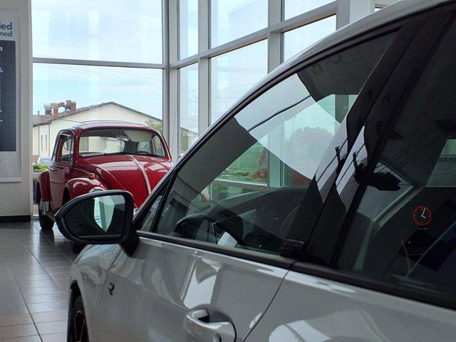 Photo of 2025 Pure White Volkswagen Golf R