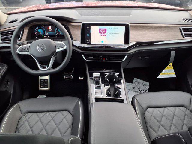 Photo of 2025 Aurora Red Metallic Volkswagen Atlas