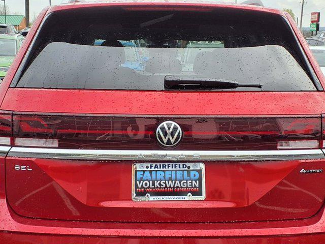 Photo of 2025 Aurora Red Metallic Volkswagen Atlas