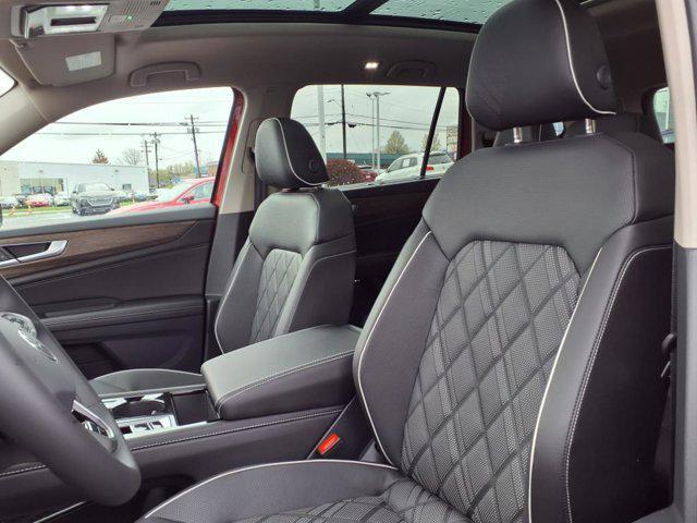 Photo of 2025 Aurora Red Metallic Volkswagen Atlas