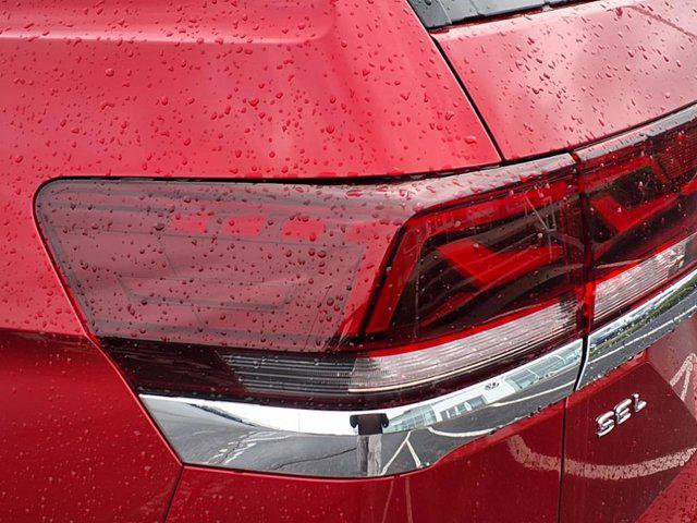 Photo of 2025 Aurora Red Metallic Volkswagen Atlas